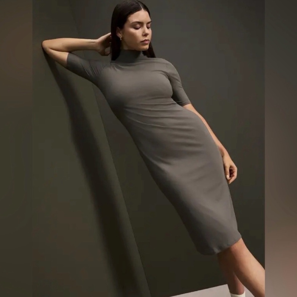Athleta Gray Midi Dress